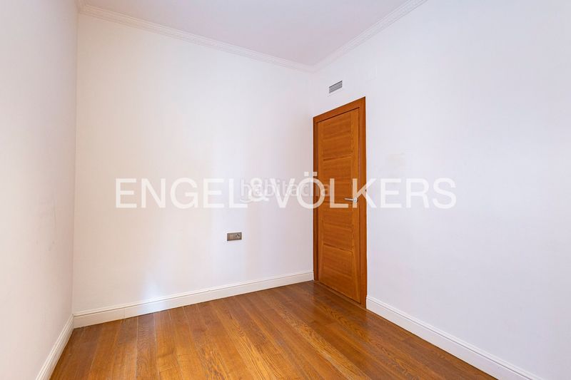 Foto 4a58153d-960d-4905-880f-b58340752338. Pis amb calefacció a Dreta de l´Eixample Barcelona