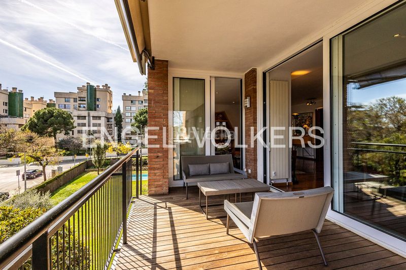 Foto 847f7a22-d537-44b7-92a7-6524acd0ae75. Pis amb calefacció aparcament piscina a Pedralbes Barcelona