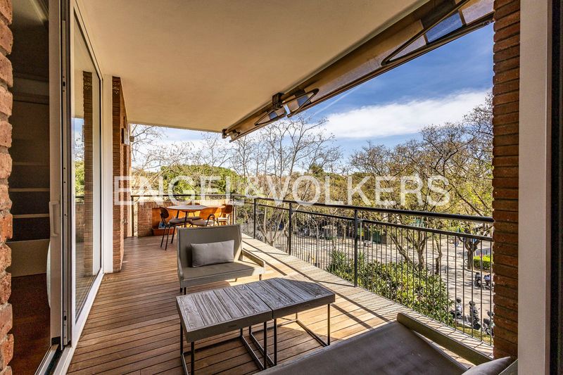 Foto a8800cbb-cd77-4074-8479-abb2d1e5d986. Pis amb calefacció aparcament piscina a Pedralbes Barcelona
