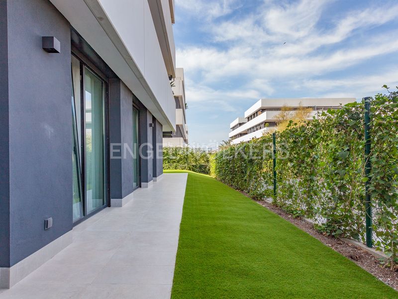 Foto 440a34bb-ecc0-48da-a565-0d7f822c4e83. Rent ground floor with heating parking pool in La Plana Sitges