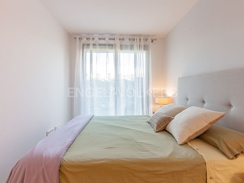 Foto 47bcabfb-8c11-42b2-a949-c03e6944b8bd. Rent ground floor with heating parking pool in La Plana Sitges
