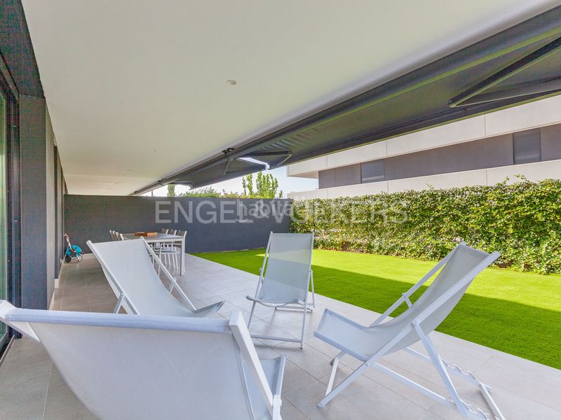 Foto 60a033e1-28c5-4dd7-b28e-b8a0a039fd88. Rent ground floor with heating parking pool in La Plana Sitges