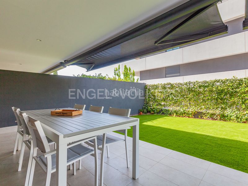Foto ae32d815-6e22-4063-93ad-ebeb8292a0ba. Rent ground floor with heating parking pool in La Plana Sitges