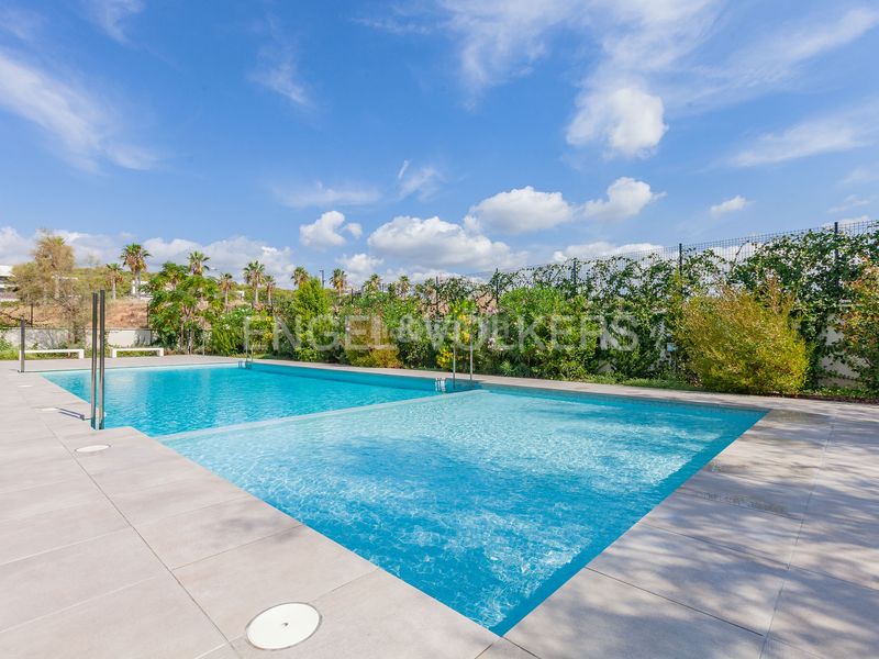 Foto e744a26f-9d31-4a4e-b9b1-9c6f4d4f4e3d. Rent ground floor with heating parking pool in La Plana Sitges
