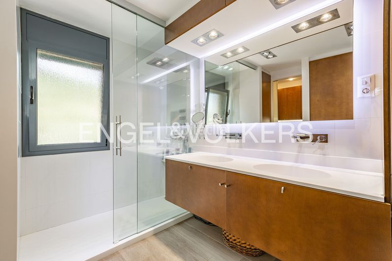 Foto a40f1e65-b7e2-4e29-809c-8f5ce6556569. Casa amb calefacció aparcament piscina a Matadepera