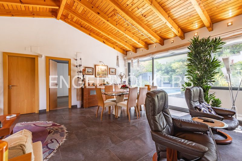Foto a75f209d-94ad-42d7-81c1-958e8b47d940. Casa amb calefacció aparcament piscina a Matadepera