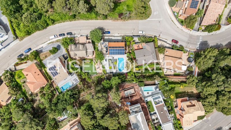 Foto b361048f-b109-478c-b9d5-0a1a7a75035c. Casa amb calefacció aparcament piscina a Matadepera