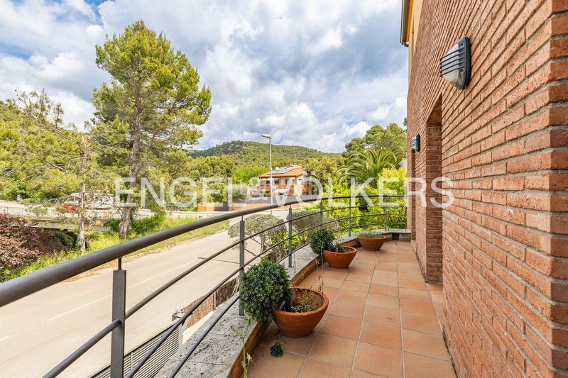 Foto cdf5daa7-3a3d-4c3b-8712-013d29d9dfd9. Casa amb calefacció aparcament piscina a Matadepera