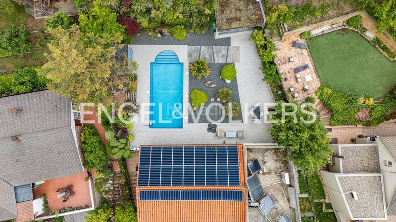 Foto d9500add-c6ae-4f0a-9145-e0ebca703f32. Casa amb calefacció aparcament piscina a Matadepera