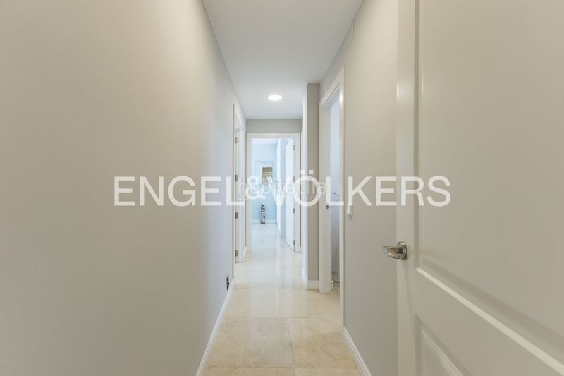 Foto 685edcbb-59e2-4837-b9c2-d6682364cb71. Casa amb calefacció aparcament a Baixador Castelldefels
