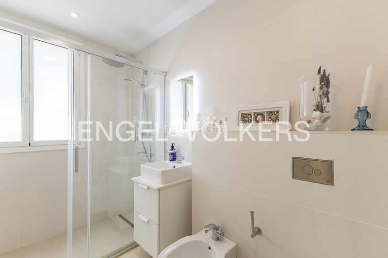 Foto a865d6bb-31c0-4c77-8a1b-65cf3861cd03. Casa amb calefacció aparcament a Baixador Castelldefels