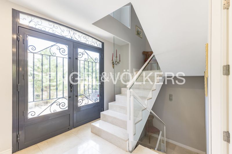 Foto b9840bc5-f946-4271-bb4d-ccf65bd2c052. Casa amb calefacció aparcament a Baixador Castelldefels