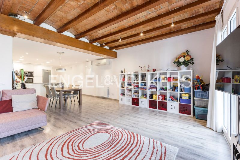 Foto a89d2139-e4e4-4d65-9211-c3bfac0b7d4e. Pis amb calefacció a Dreta de l´Eixample Barcelona