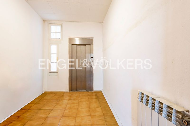 Foto 5aa74333-9f58-4d78-9e93-9cabb61b4974. Casa amb calefacció a Finestrelles Esplugues de Llobregat