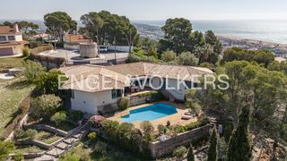 Maison à Bellamar. Santuario de privacidad y diseño un balcón exclusivo al mediterr