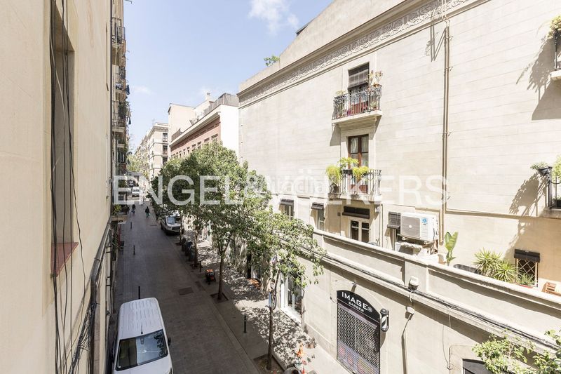Foto aeeb4b3e-d68a-42c8-bbca-90e3b657e338. Pis amb calefacció a Raval Barcelona