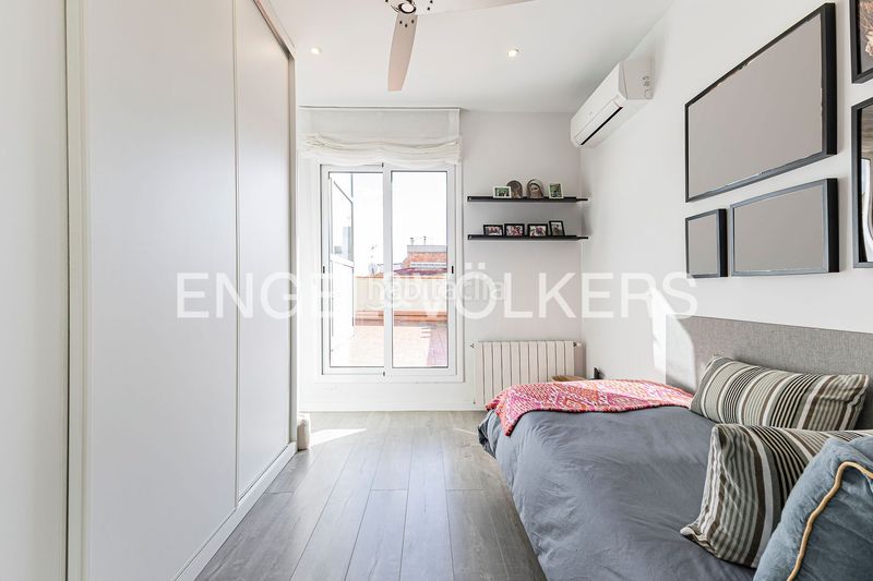 Foto 916c52c4-3df5-463d-884f-6822292a92c2. Casa amb calefacció aparcament a Putget - Farró Barcelona