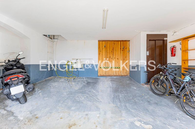 Foto 21f5b383-6399-46f8-b5b3-7c37609e19ec. Casa amb calefacció aparcament piscina a Levantina - Montgavina - Quintmar Sitges