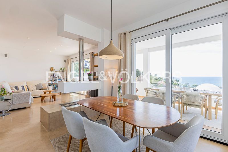 Foto e8c06fd3-88cf-4d1d-9d67-7836f7796f8f. Casa amb calefacció aparcament piscina a Levantina - Montgavina - Quintmar Sitges