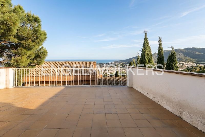 Foto a6c21e24-ccc1-4c0c-83bc-ba02a5d24486. Casa amb calefacció aparcament piscina a Vilassar de Dalt