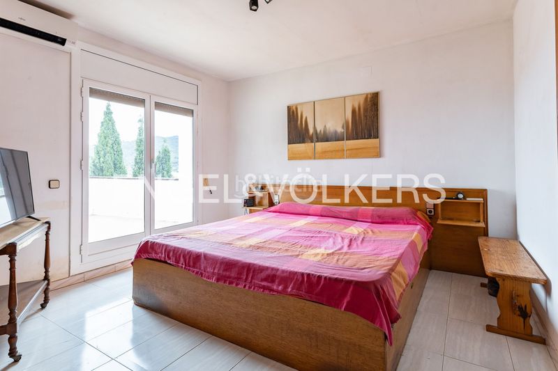 Foto bbab1424-acf6-491a-a64a-98cb579df2d8. Casa amb calefacció aparcament piscina a Vilassar de Dalt