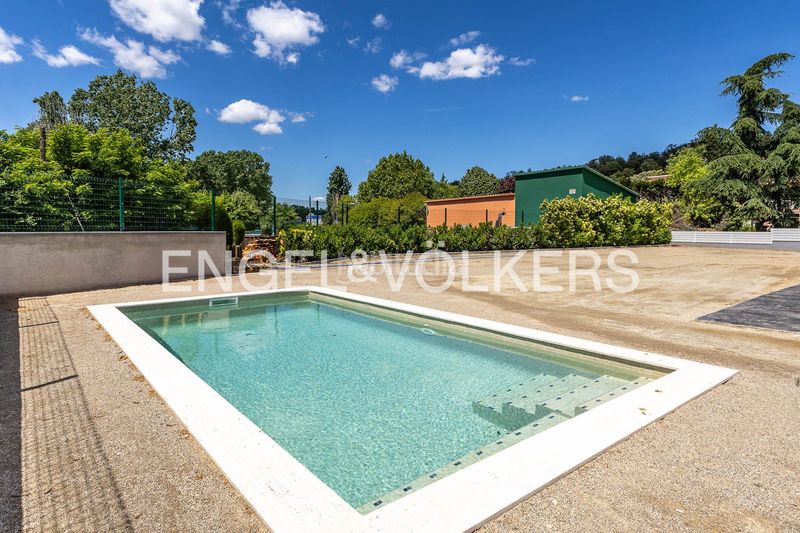 Foto 86fe0574-d8a4-4007-9d14-71482c4ade4a. Casa amb calefacció aparcament piscina a Vallromanes
