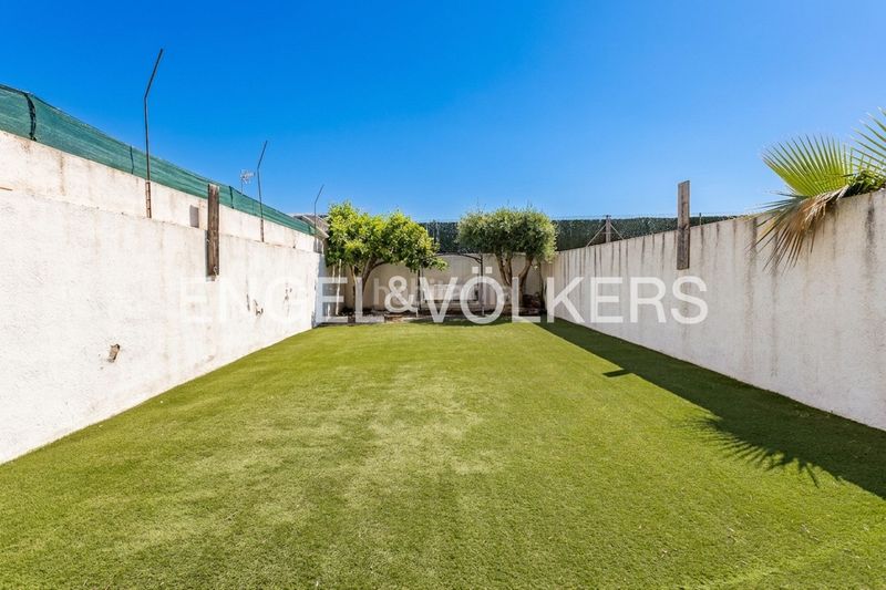 Foto e59bdf95-3504-4b6b-b67d-2491cabc8ad7. Casa amb calefacció aparcament a Polinyà