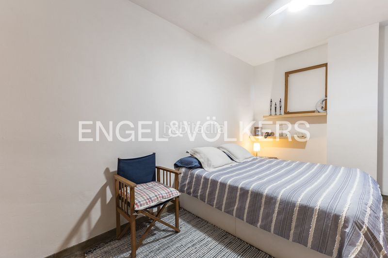 Foto ad58c054-332c-4522-8509-8c31d938a5c9. Pis amb calefacció a Sant Antoni Barcelona