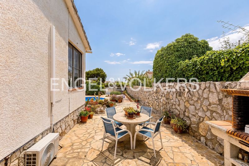 Foto 405e46a6-b021-453f-b997-94355ff7433d. Casa amb calefacció aparcament piscina a Mas Trader-Corral d´En Tort-Corral d´En Cona Cubelles