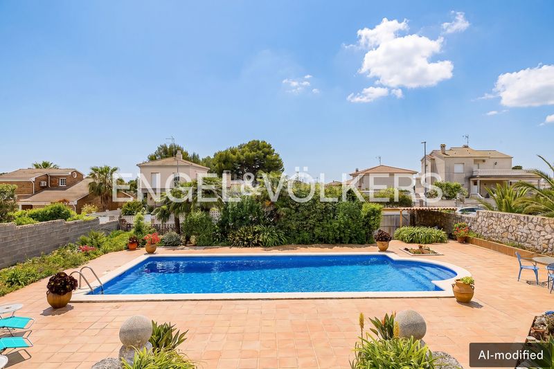 Foto dea61280-37d2-4ced-b855-232c9afd97b2. Casa amb calefacció aparcament piscina a Mas Trader-Corral d´En Tort-Corral d´En Cona Cubelles