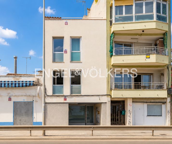 Foto da1d3f30-1cab-4991-b699-4cf668f58457. Casa amb calefacció aparcament a Centre-Nucli Antic Premià de Mar
