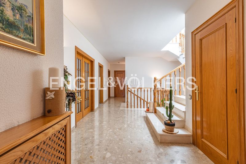 Foto bbed2e2b-2c12-4c37-84db-0ed4f8083858. Casa amb calefacció aparcament piscina a Plaça Catalunya - Escola Industrial Terrassa