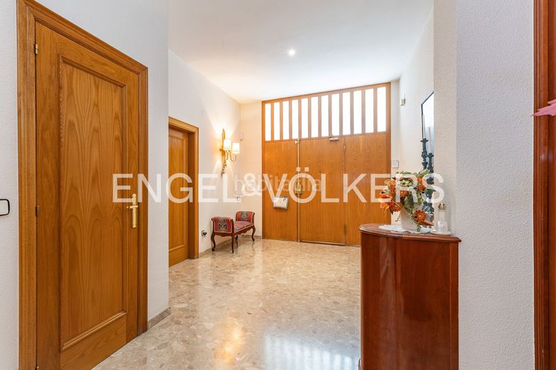 Foto c5dabdbd-1d5b-4634-8f7f-33c124a18608. Casa amb calefacció aparcament piscina a Plaça Catalunya - Escola Industrial Terrassa