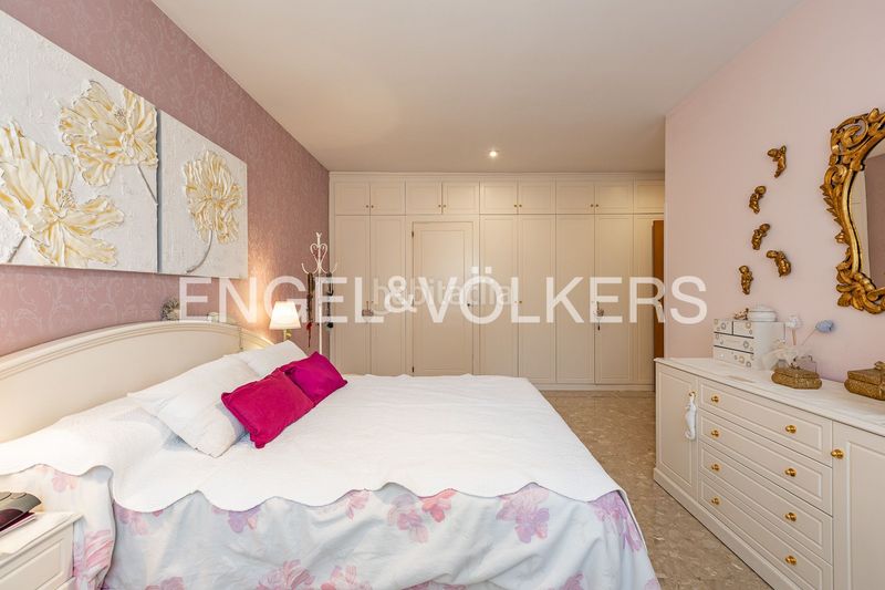 Foto d3868f6a-b387-4e26-b883-7cf982cfb3e5. Casa amb calefacció aparcament piscina a Plaça Catalunya - Escola Industrial Terrassa
