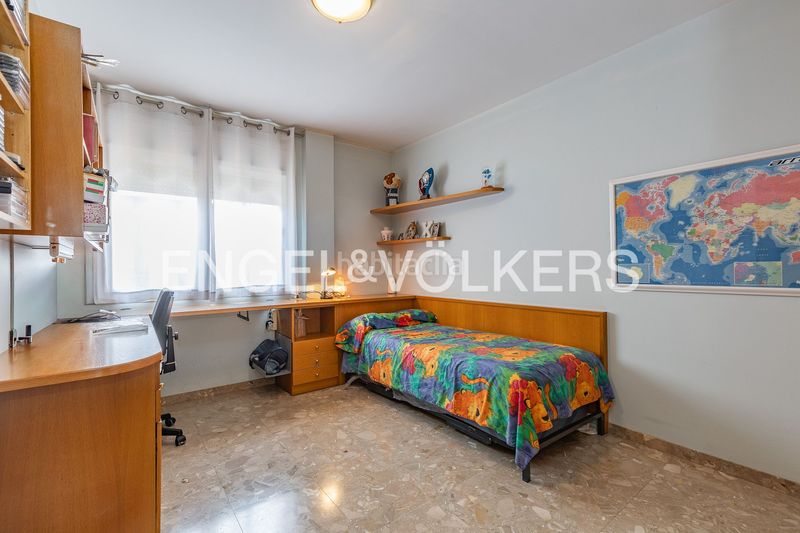 Foto fbd24609-4636-4790-9364-5ea93af40fc4. Casa amb calefacció aparcament piscina a Plaça Catalunya - Escola Industrial Terrassa