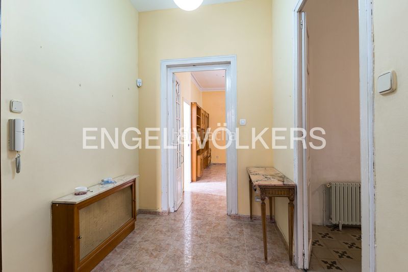 Foto 7227e882-0ec3-4957-a31f-928294d980ca. Casa adossada amb calefacció a Eixample Tarragona