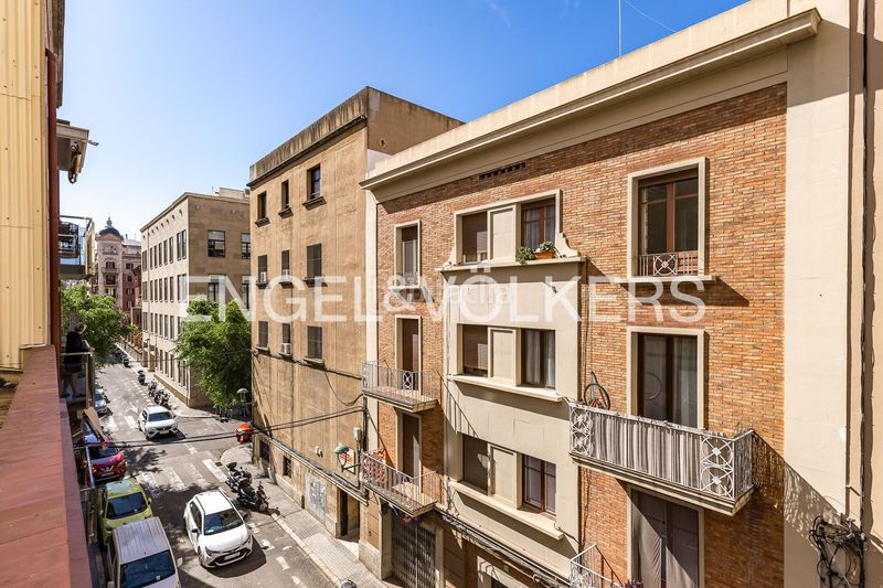 Foto b183375c-40e9-4fb0-a1d5-2c234131a4bc. Casa adossada amb calefacció a Eixample Tarragona