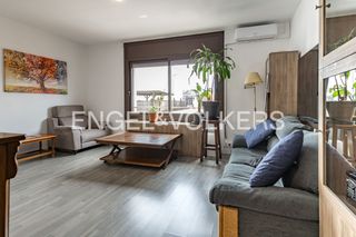 Etagenwohnung in Ocata. Piso actualizado cerca del mar