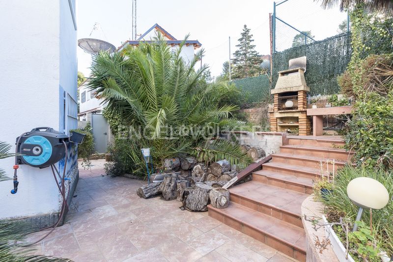 Foto 0b915d15-0cfe-401a-9280-0e9ac9aed748. Lloguer casa amb calefacció aparcament piscina a Castelldefels