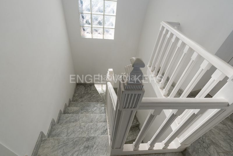 Foto 50a79cdf-8ee2-4ffe-8315-5d6cfe983e82. Lloguer casa amb calefacció aparcament piscina a Castelldefels