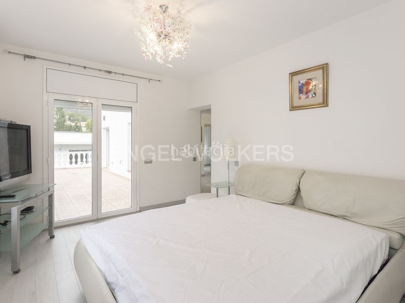 Foto 85b072e0-3416-47e7-9200-bb7150a12656. Lloguer casa amb calefacció aparcament piscina a Castelldefels