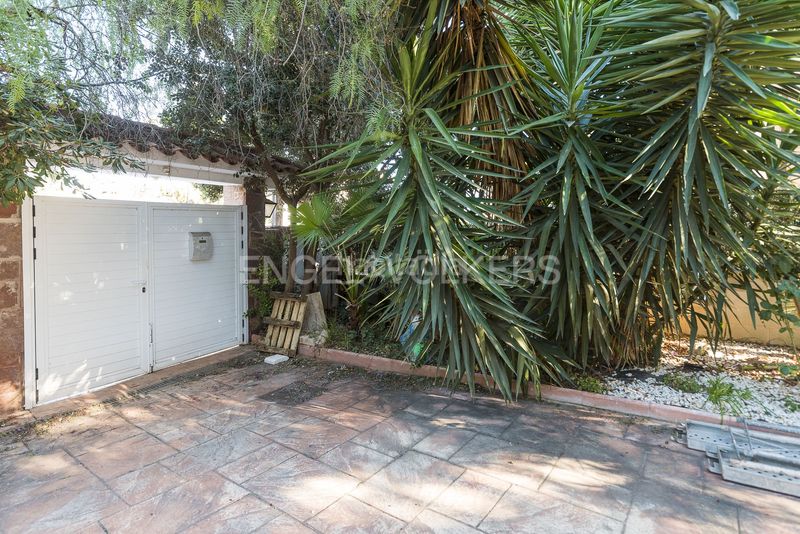 Foto b8189868-9eba-45aa-a5ce-7eebc0c3e573. Lloguer casa amb calefacció aparcament piscina a Castelldefels