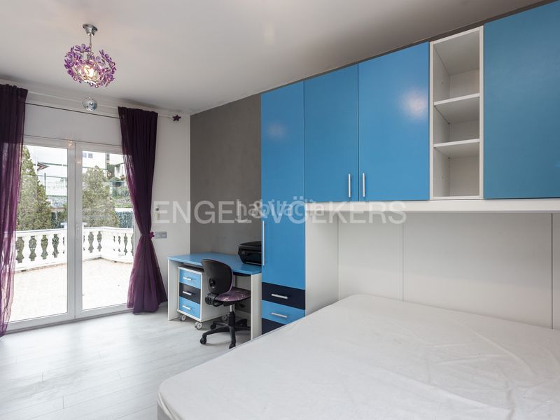 Foto 2e6515a9-e9ad-4d45-8ed6-a901ea8ce711. Rent house with heating parking pool in Montmar Castelldefels