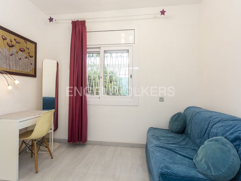 Foto a0638aa0-bab6-42b5-9450-0ff8779f17a6. Rent house with heating parking pool in Montmar Castelldefels