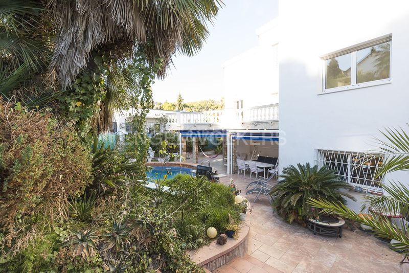 Foto ae34bb77-678f-4c12-b755-5f78433ce779. Rent house with heating parking pool in Montmar Castelldefels