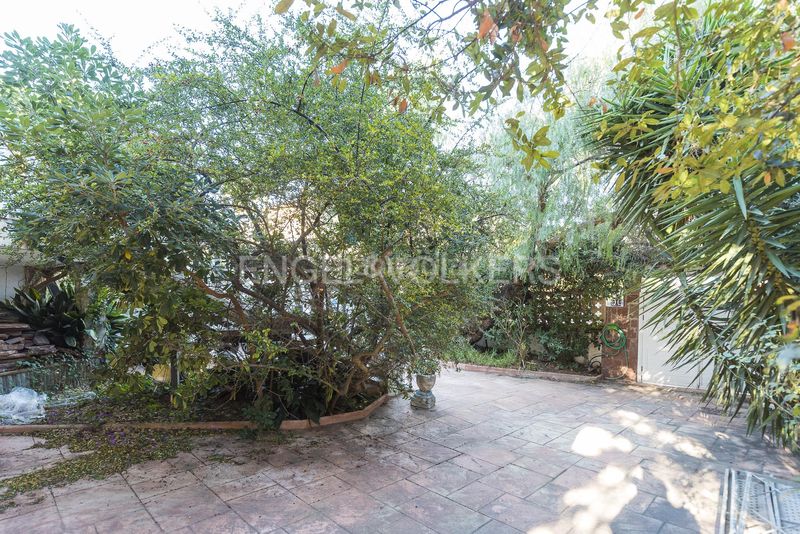 Foto c112cc0a-c20c-4d78-963d-30bb15f78fed. Rent house with heating parking pool in Montmar Castelldefels