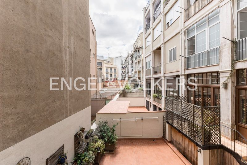 Foto ae06ce90-bd0f-41d3-9f1c-2db21021e63a. Pis amb calefacció a Raval Barcelona