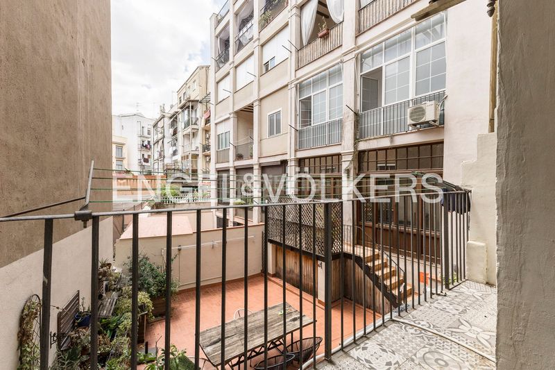 Foto b016dc7c-a275-42d6-8409-3be292f65f24. Pis amb calefacció a Raval Barcelona