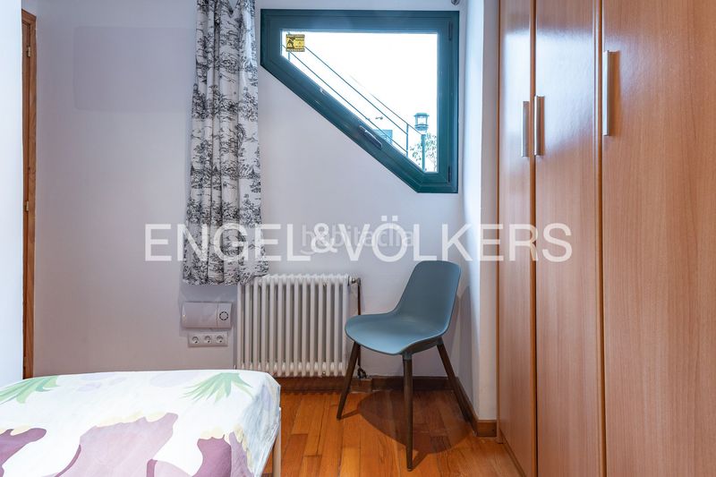 Foto c30de540-fcd7-47b0-84ce-bc6e598f79bc. Casa adossada amb calefacció a Sant Andreu de Palomar Barcelona