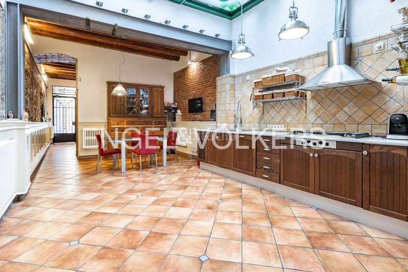Foto e5620902-a05d-4f71-a5bc-03b84fb8d312. Casa adossada amb calefacció a Sant Andreu de Palomar Barcelona